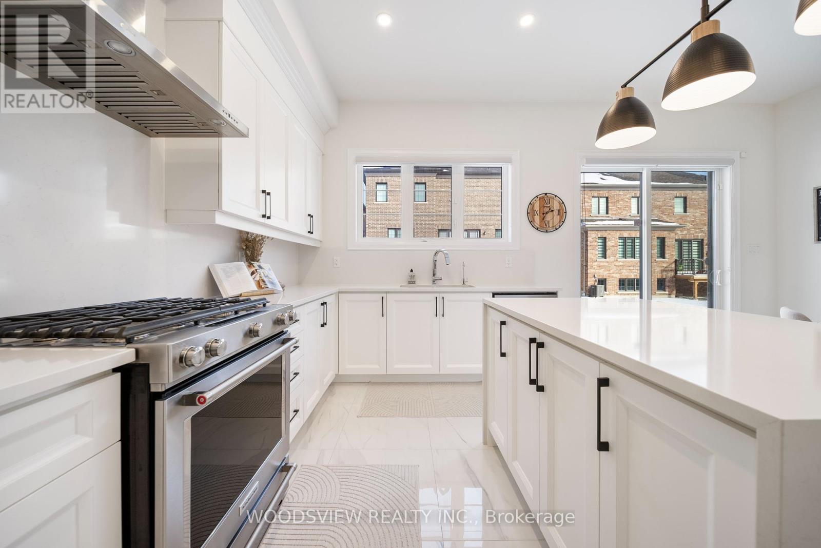9 Ballantyne Boulevard, Vaughan, Ontario  L3L 0E9 - Photo 15 - N12461593