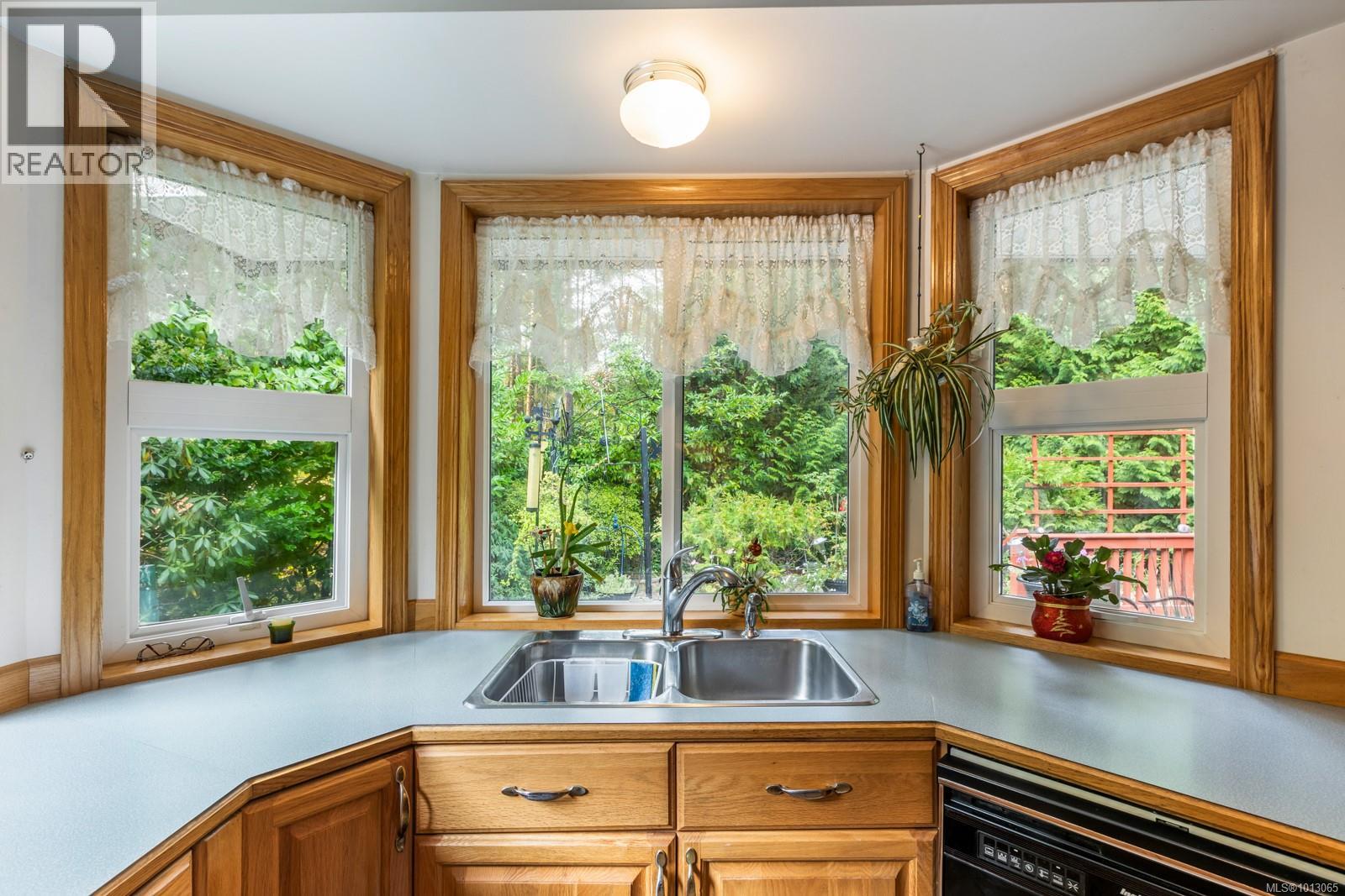 742 Sand Pines Dr, Comox, British Columbia  V9M 3W8 - Photo 17 - 1013065