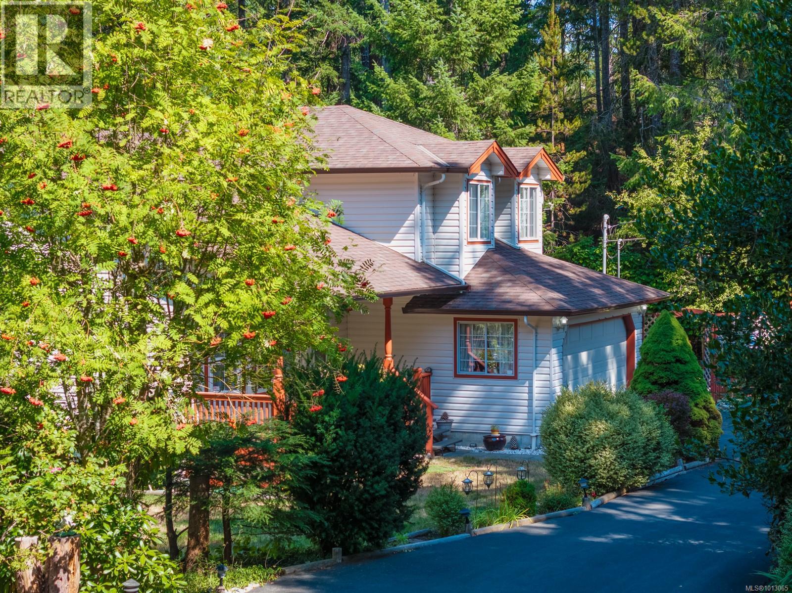 742 Sand Pines Dr, Comox, British Columbia
