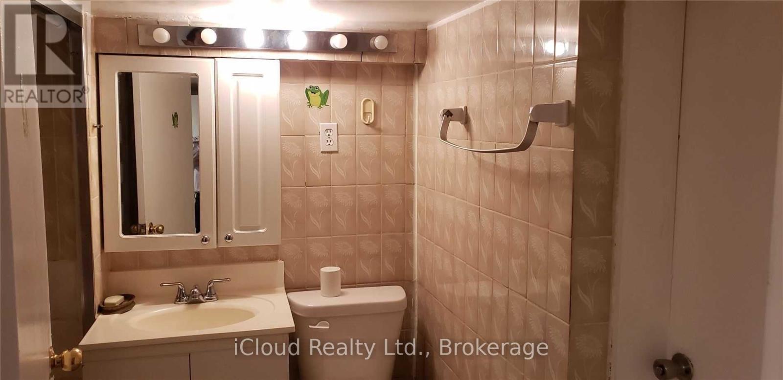 547 Lauder Avenue, Toronto, Ontario  M6E 3J5 - Photo 3 - C12461265