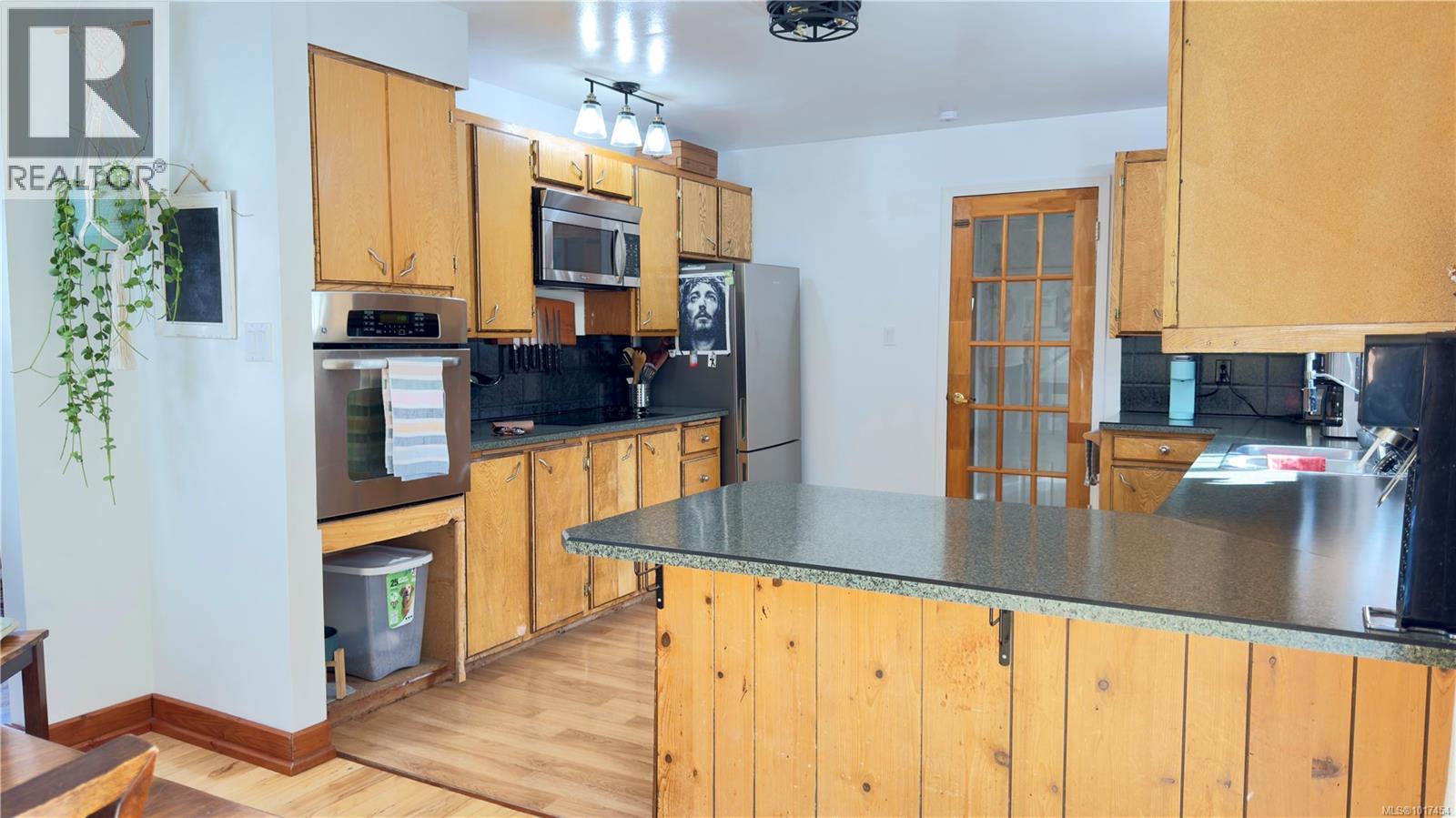 1037 Tranfield Rd, Errington, British Columbia  V9P 2T3 - Photo 6 - 1017454