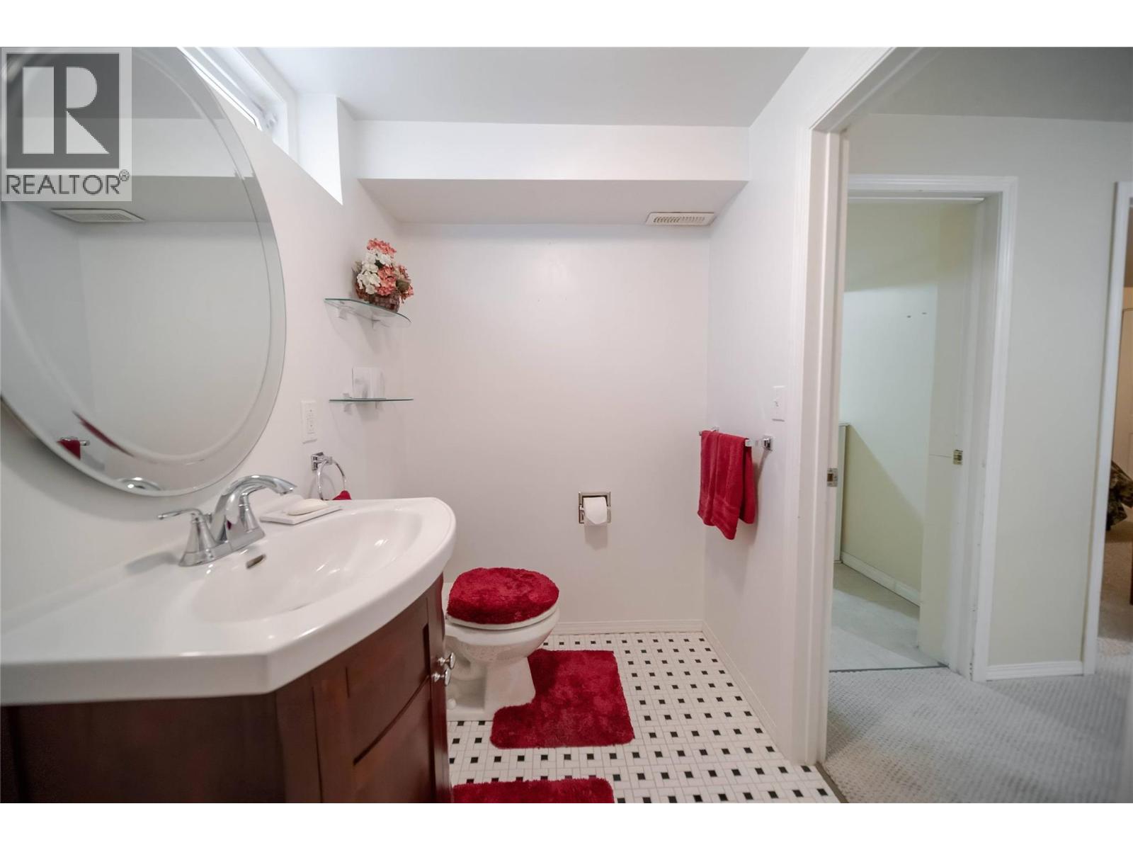 317 9th Street S, Cranbrook, British Columbia  V1C 1R2 - Photo 29 - 10365020