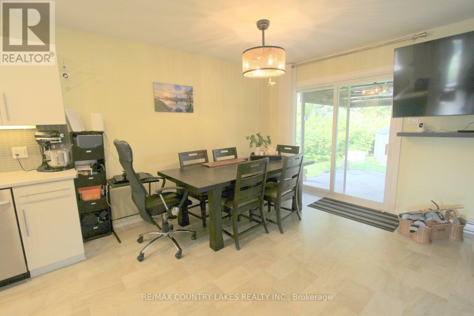 39 Turtle Path, Ramara, Ontario  L0K 1B0 - Photo 17 - S12461568