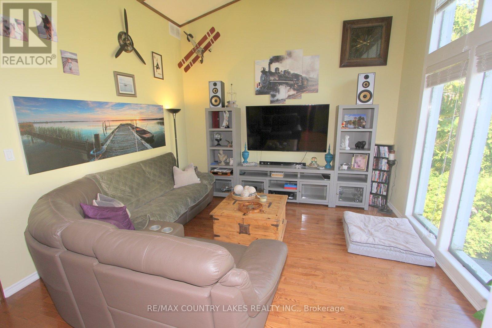 39 Turtle Path, Ramara, Ontario  L0K 1B0 - Photo 20 - S12461568