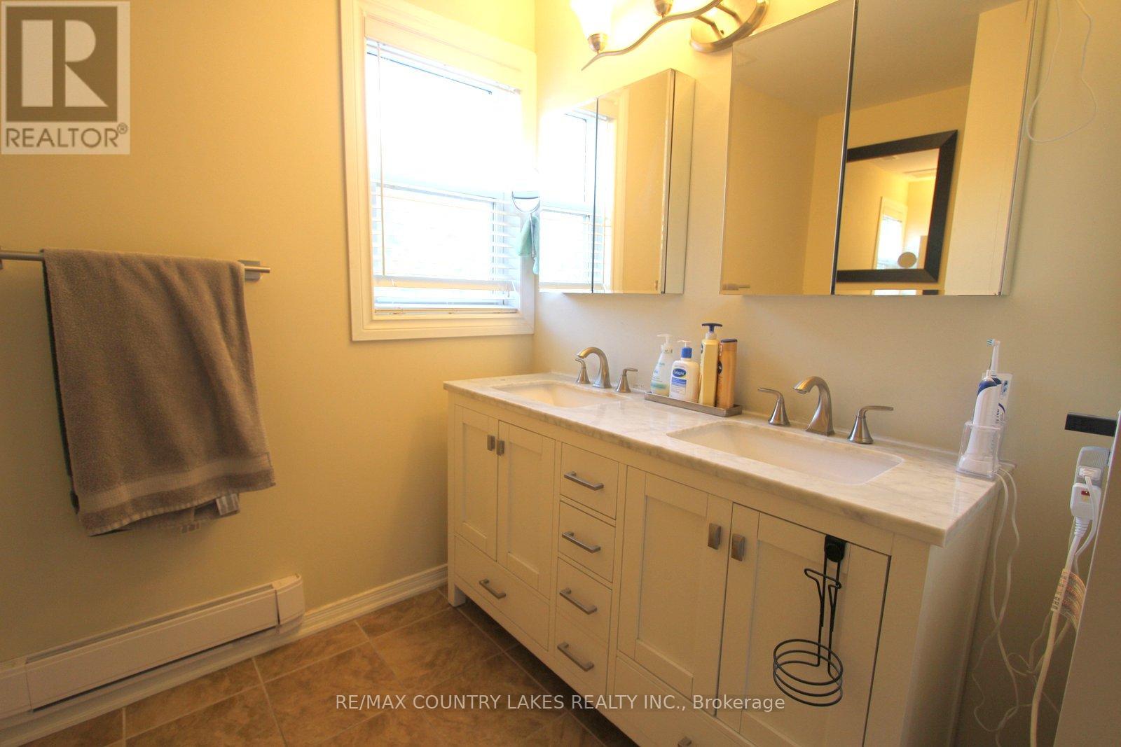 39 Turtle Path, Ramara, Ontario  L0K 1B0 - Photo 30 - S12461568