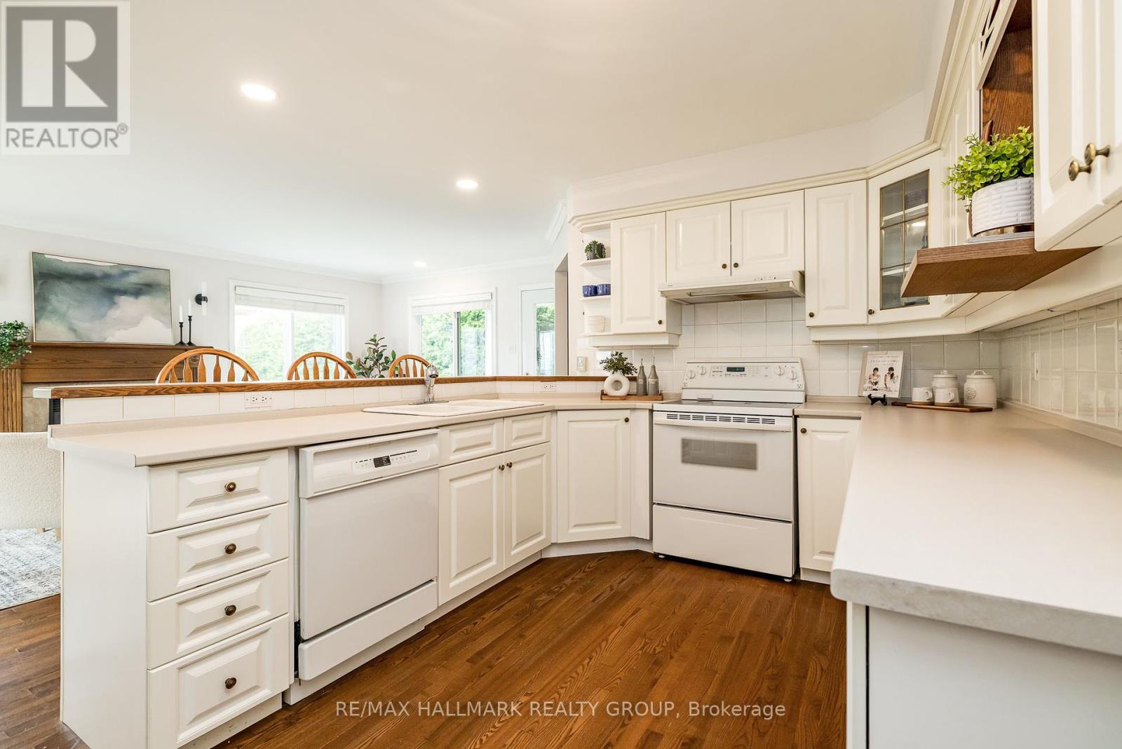 12 Ancona Crescent, Ottawa, Ontario  K2G 0N8 - Photo 20 - X12461657
