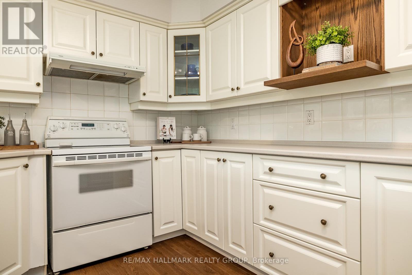 12 Ancona Crescent, Ottawa, Ontario  K2G 0N8 - Photo 22 - X12461657