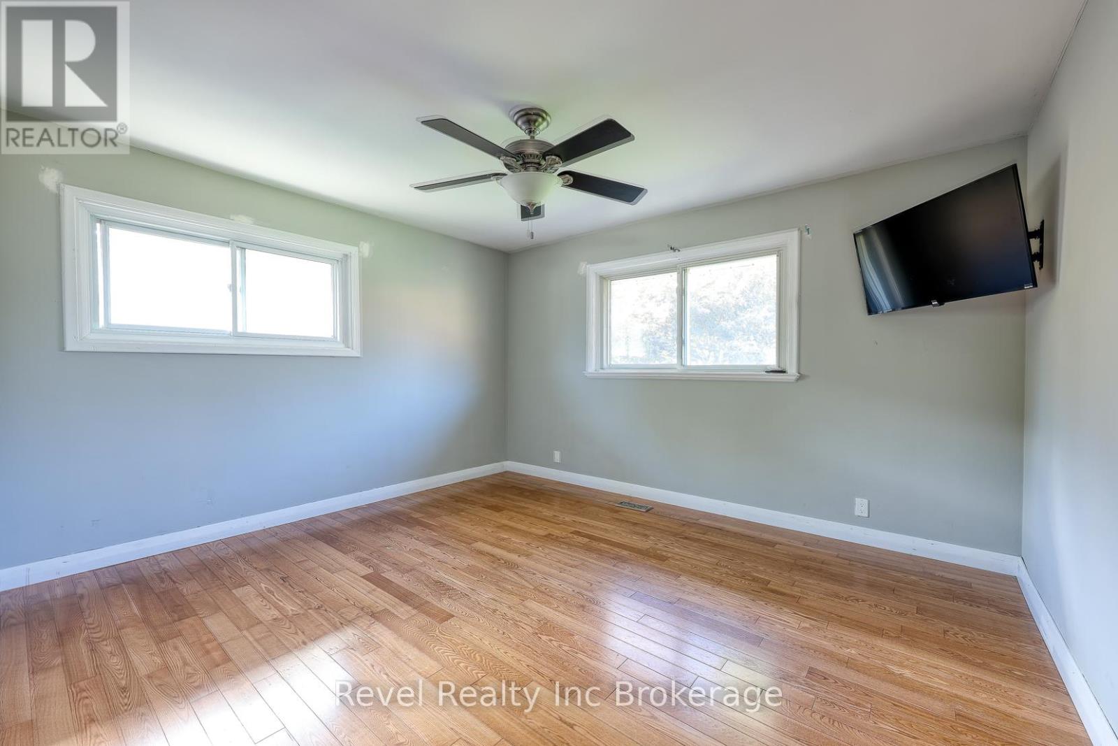 82 Bee Street, Woodstock, Ontario  N4S 3Z3 - Photo 17 - X12461620