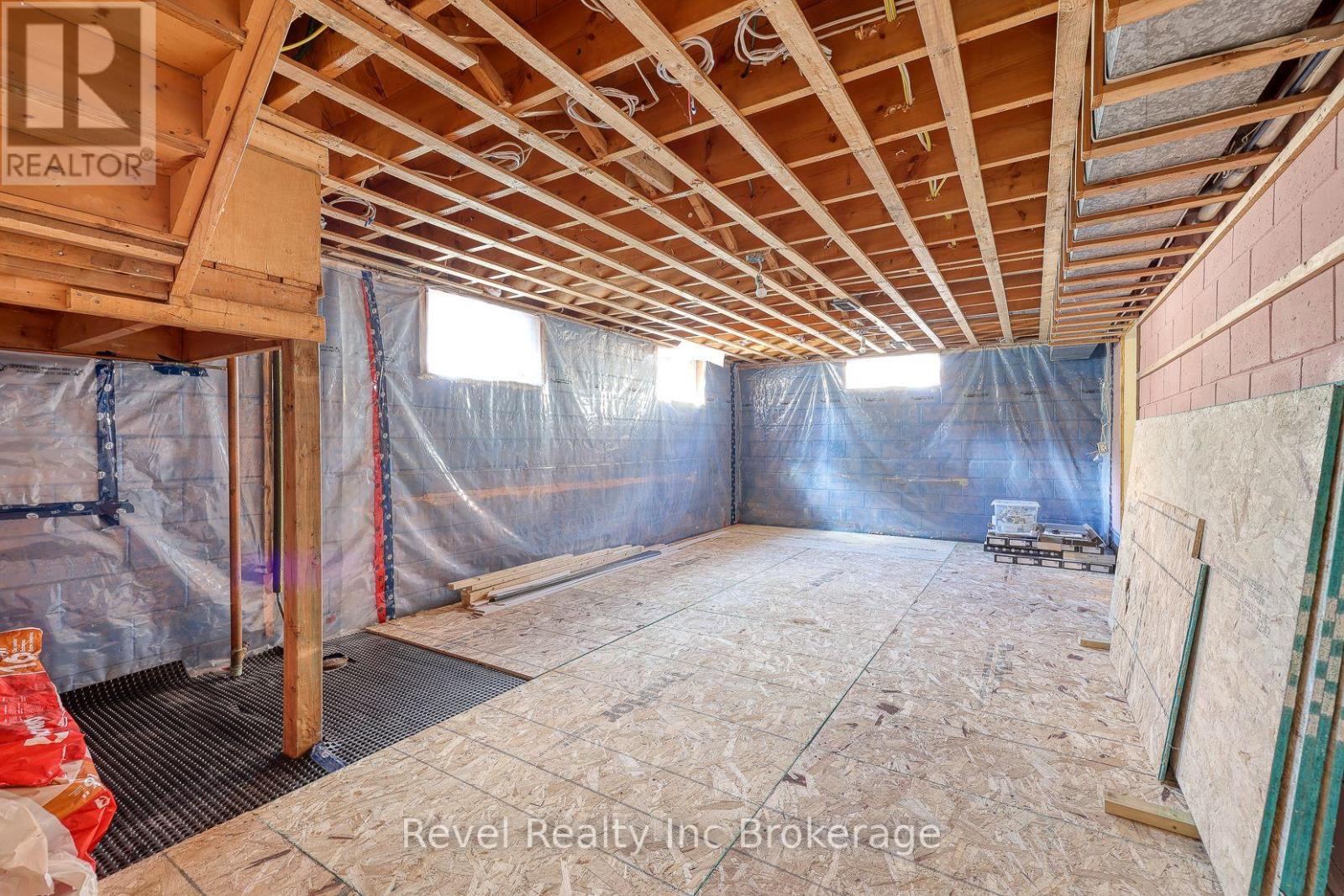 82 Bee Street, Woodstock, Ontario  N4S 3Z3 - Photo 20 - X12461620