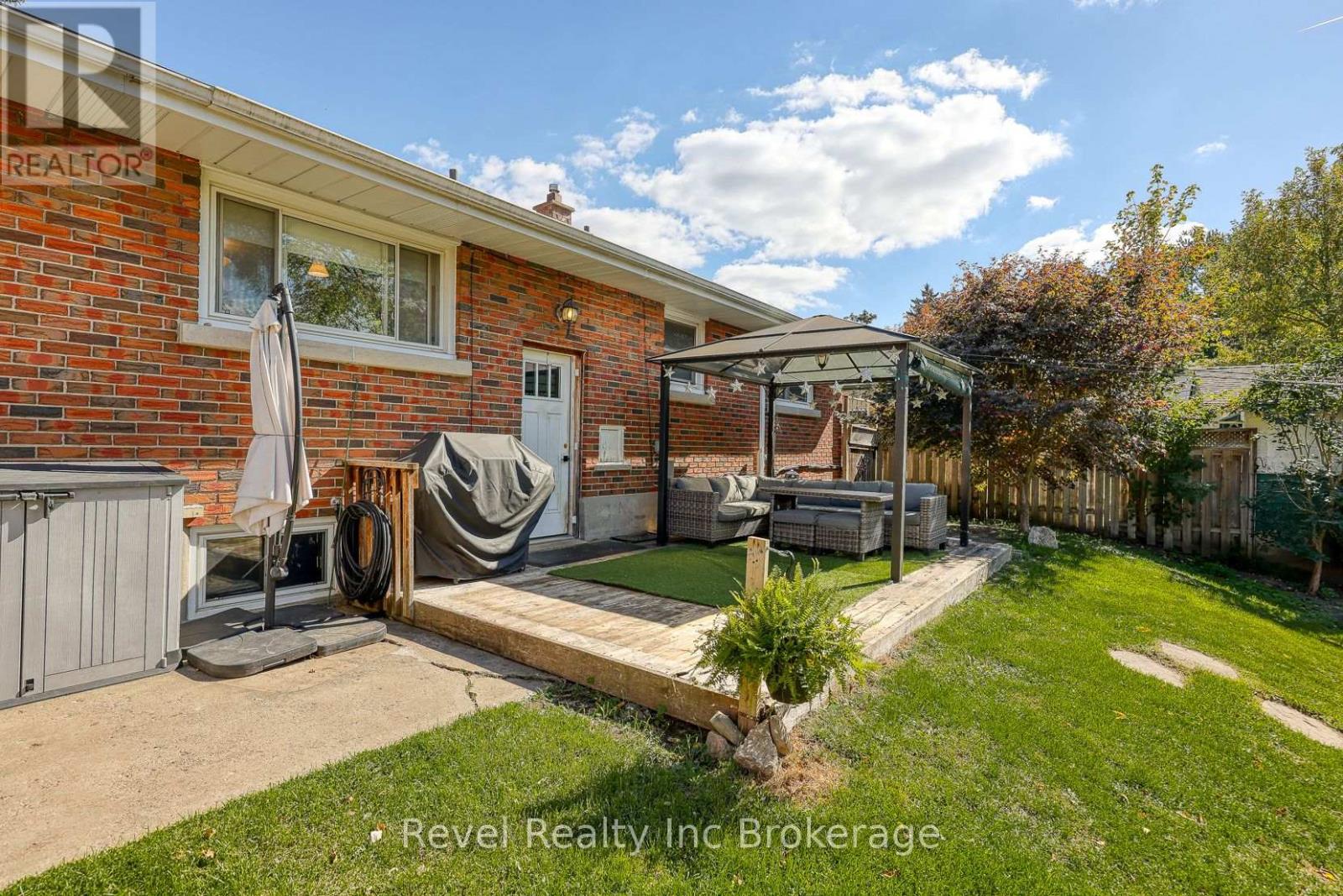 82 Bee Street, Woodstock, Ontario  N4S 3Z3 - Photo 25 - X12461620