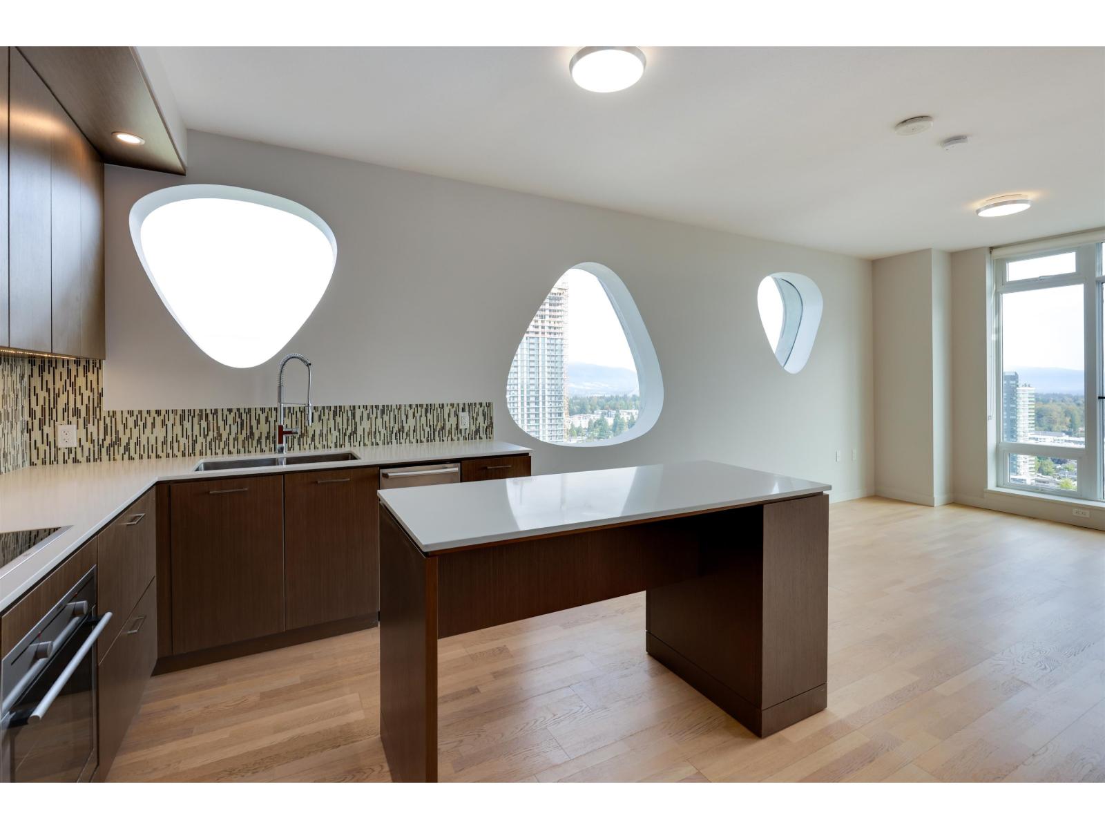 3301 13495 Central Avenue, Surrey, British Columbia  V3T 0K2 - Photo 4 - R3058274