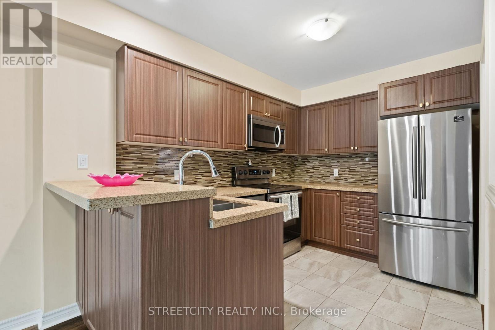 3953 Freeman Terrace, Mississauga, Ontario  L5M 6R2 - Photo 12 - W12461570