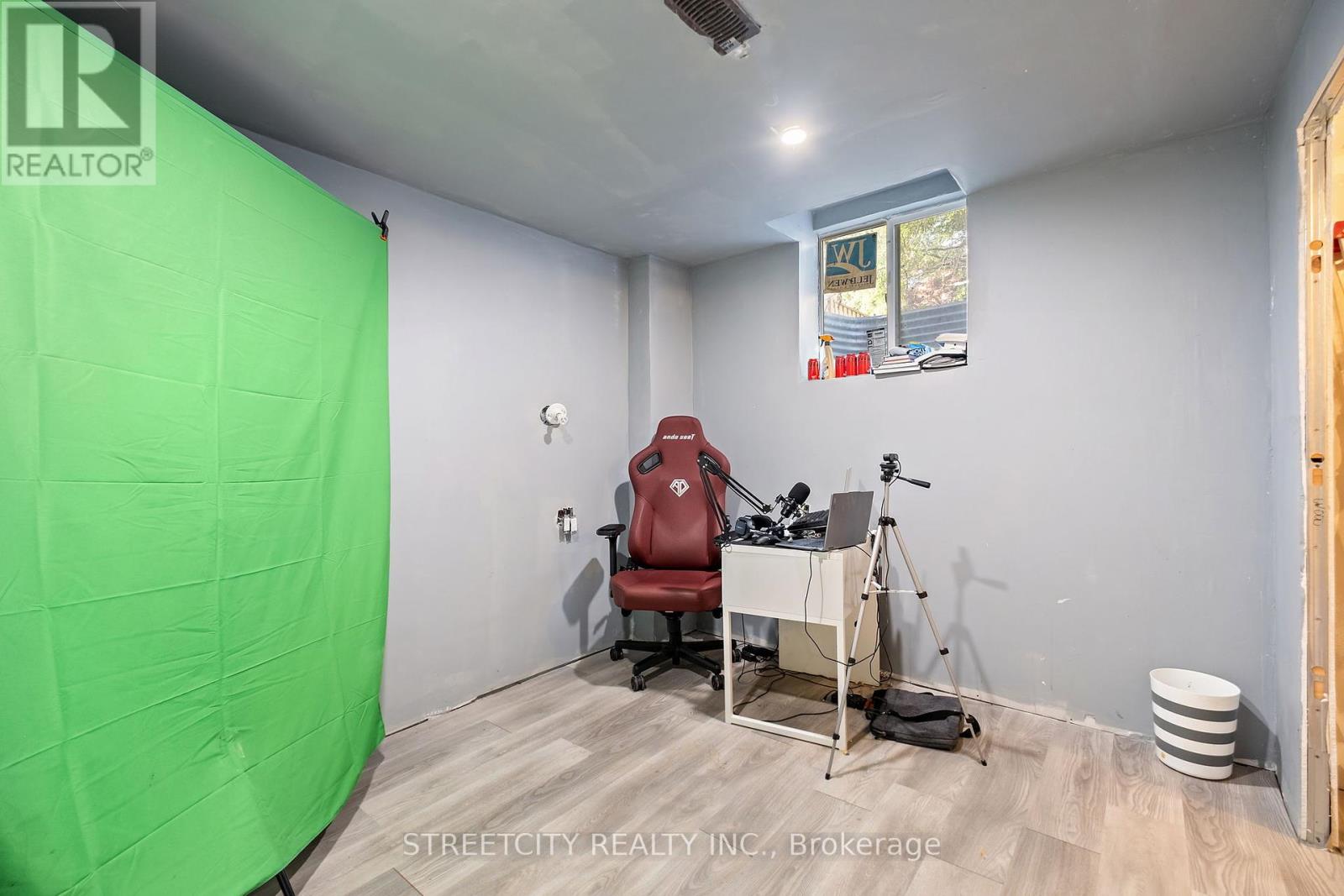 3953 Freeman Terrace, Mississauga, Ontario  L5M 6R2 - Photo 21 - W12461570