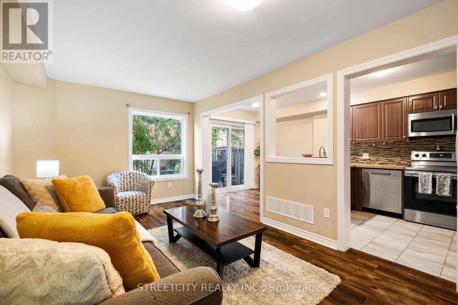 3953 Freeman Terrace, Mississauga, Ontario  L5M 6R2 - Photo 9 - W12461570