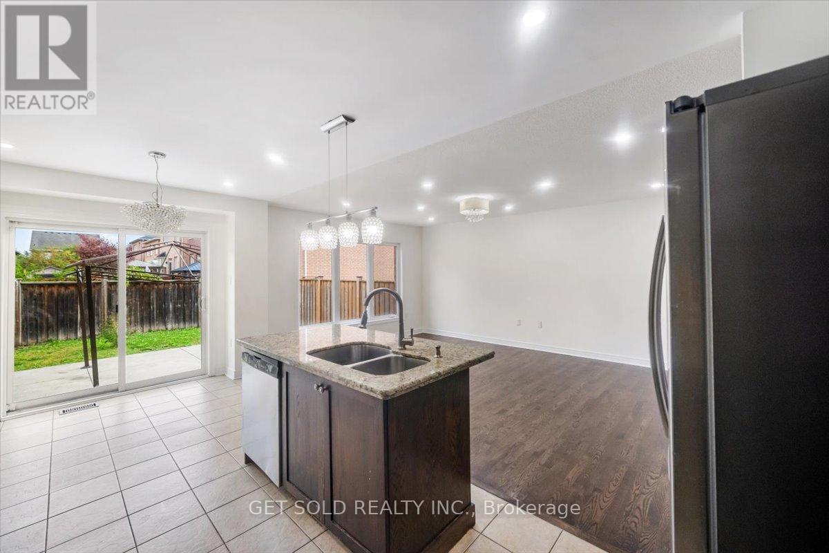 455 Scott Boulevard, Milton, Ontario  L9T 0V1 - Photo 10 - W12461581