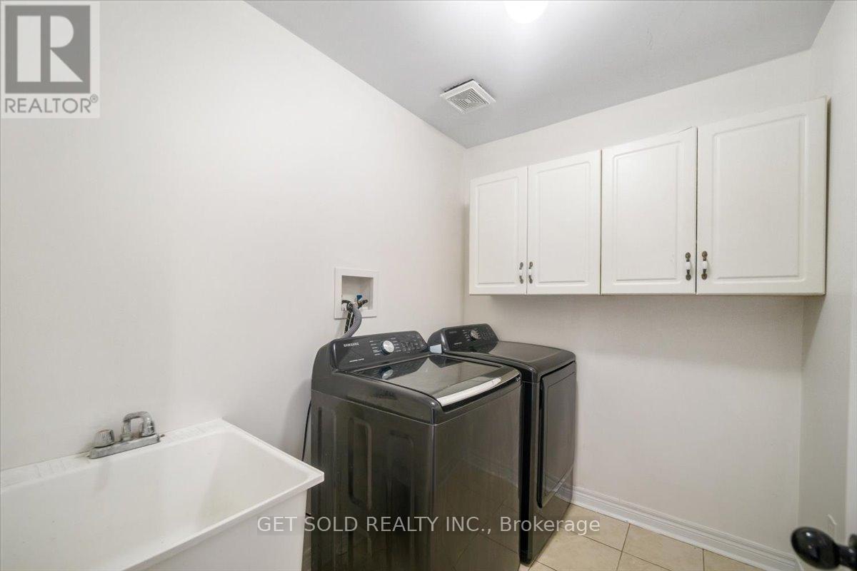 455 Scott Boulevard, Milton, Ontario  L9T 0V1 - Photo 13 - W12461581
