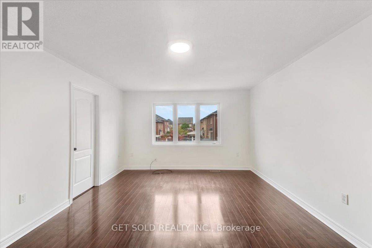 455 Scott Boulevard, Milton, Ontario  L9T 0V1 - Photo 15 - W12461581