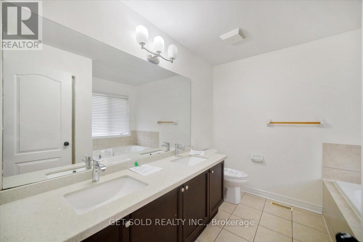 455 Scott Boulevard, Milton, Ontario  L9T 0V1 - Photo 17 - W12461581