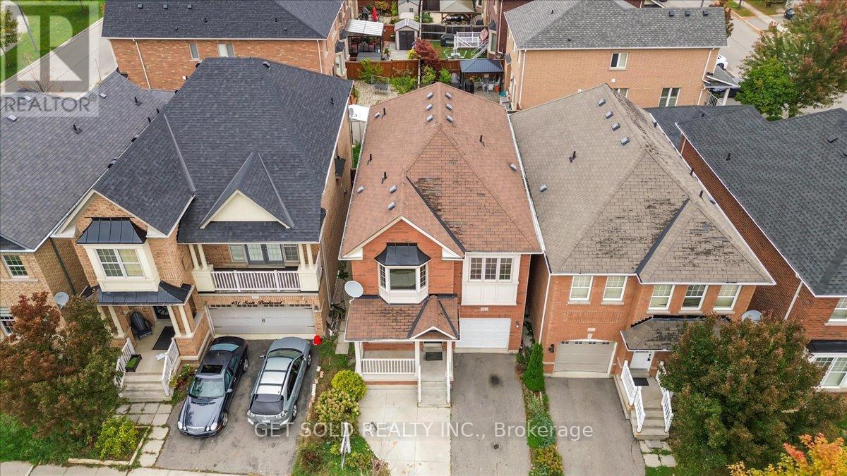 455 Scott Boulevard, Milton, Ontario  L9T 0V1 - Photo 3 - W12461581