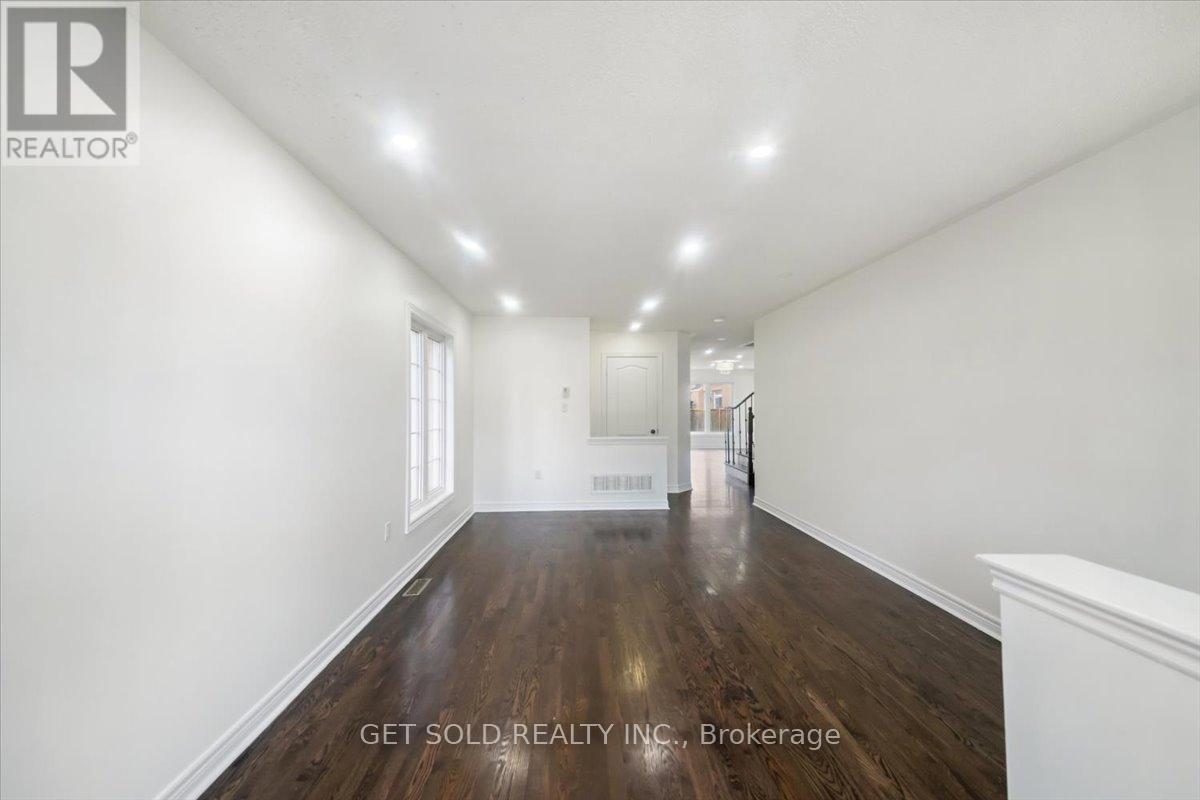 455 Scott Boulevard, Milton, Ontario  L9T 0V1 - Photo 5 - W12461581