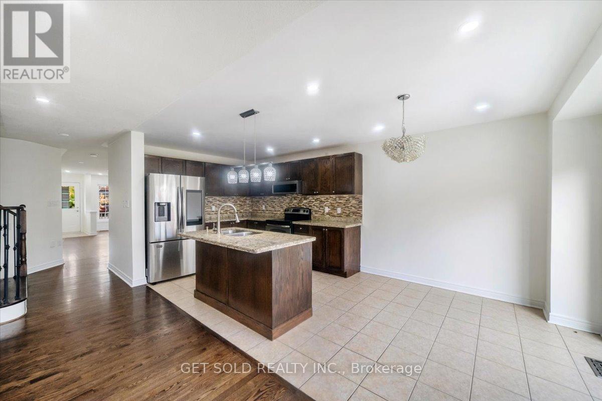 455 Scott Boulevard, Milton, Ontario  L9T 0V1 - Photo 6 - W12461581