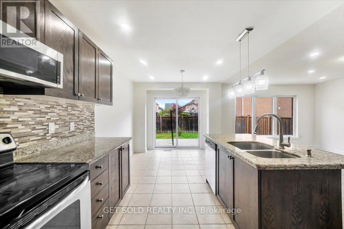 455 Scott Boulevard, Milton, Ontario  L9T 0V1 - Photo 9 - W12461581