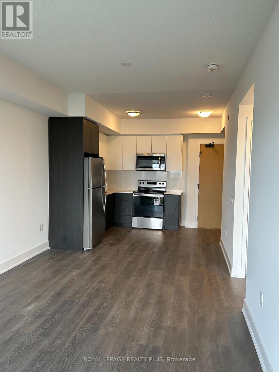 1308 - 204 Burnhamthorpe Road E, Mississauga, Ontario  L5A 4L4 - Photo 7 - W12461590