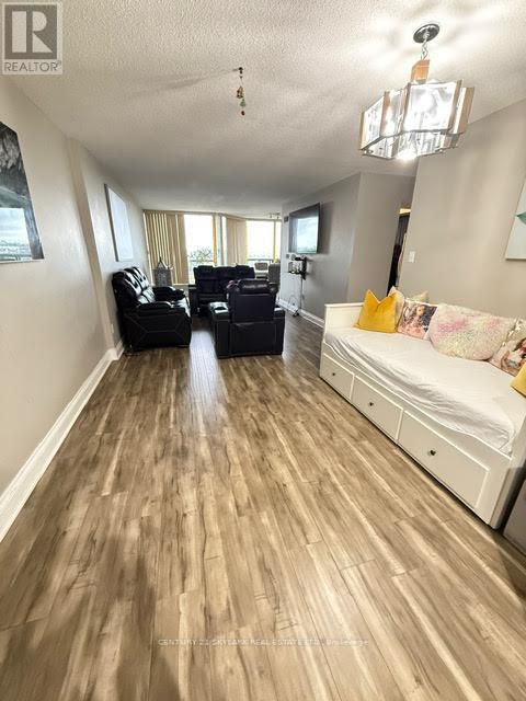1707 - 5 Rowntree Road, Toronto, Ontario  M9V 5G9 - Photo 6 - W12461592