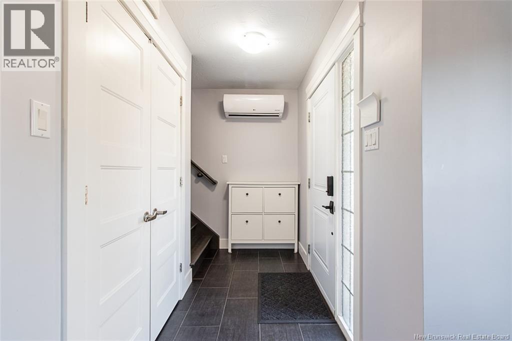 237 Erinvale Drive, Moncton, New Brunswick  E1A 9S1 - Photo 2 - NB127967