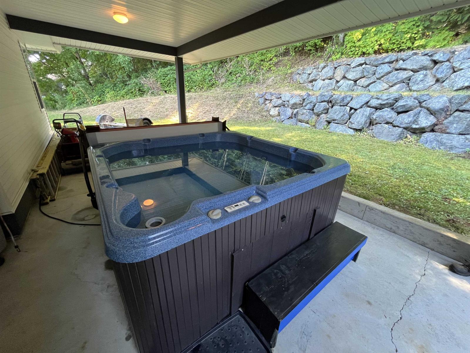 5800 Jinkerson Road, Promontory, Chilliwack, British Columbia  V2R 0C8 - Photo 8 - R3057998