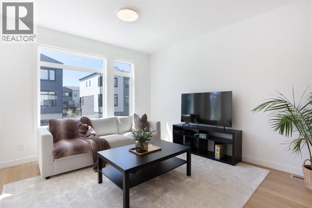 8521 19 Avenue Se, Calgary, Alberta  T1X 0L5 - Photo 5 - A2227301