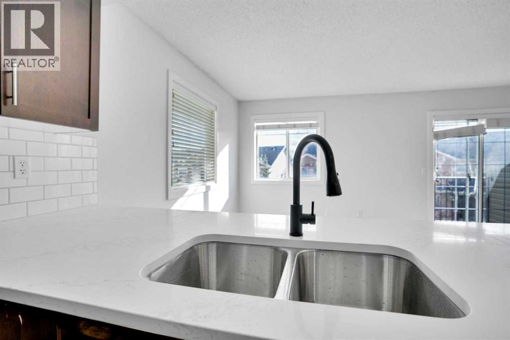 137 Pantego Lane Nw, Calgary, Alberta  T3K 0T1 - Photo 11 - A2262652