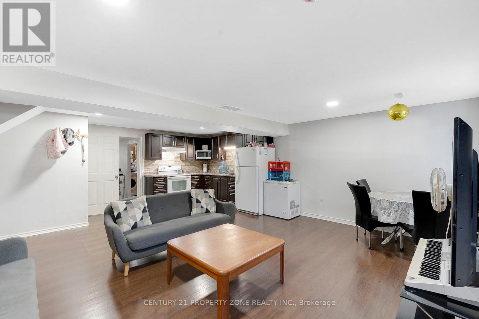 39 Southview Crescent, Cambridge, Ontario  N1P 1A3 - Photo 19 - X12461569