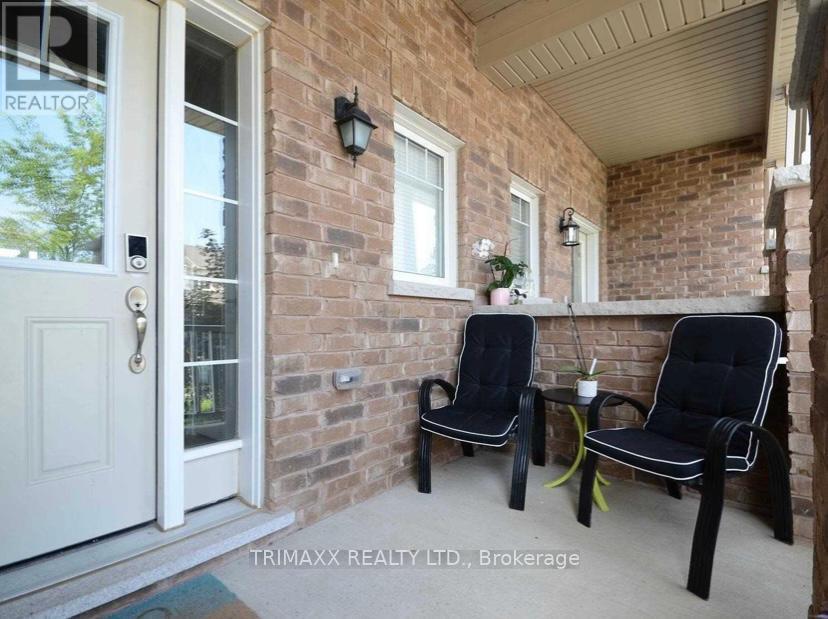 78 Glenvista Drive, Kitchener, Ontario  N2R 0E3 - Photo 2 - X12461599