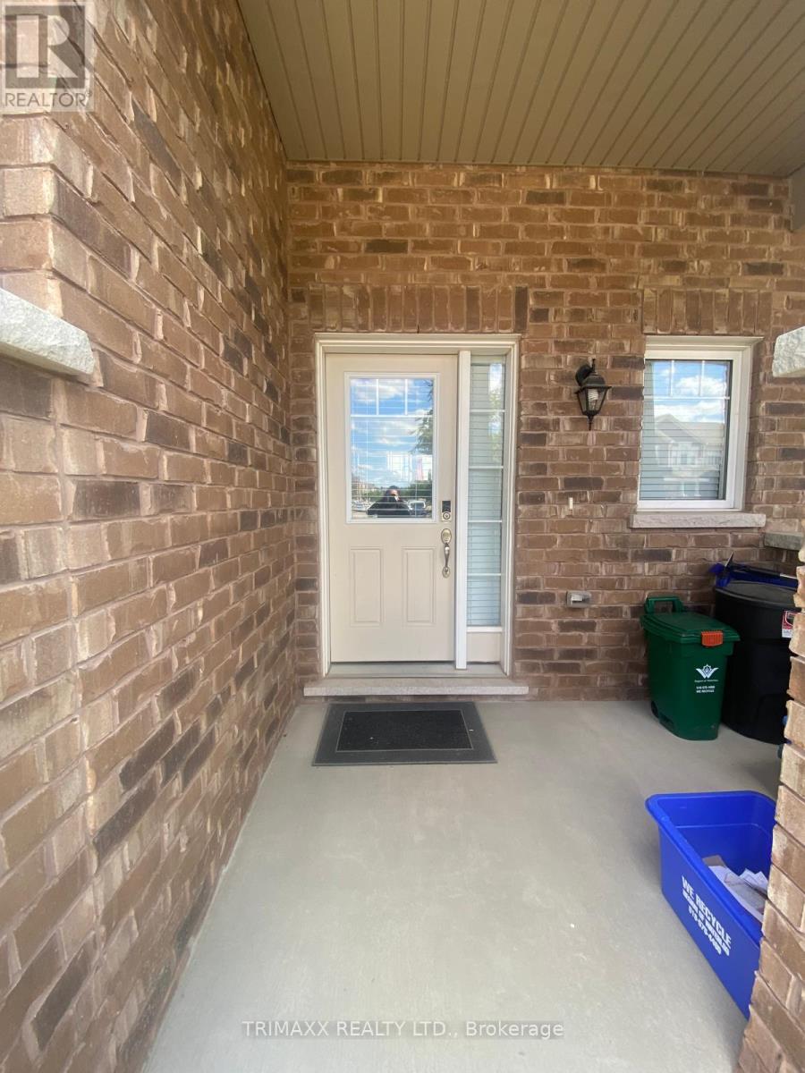 78 Glenvista Drive, Kitchener, Ontario  N2R 0E3 - Photo 3 - X12461599