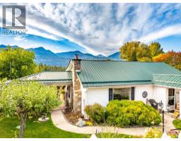 1529 Russel Avenue, riondel, British Columbia