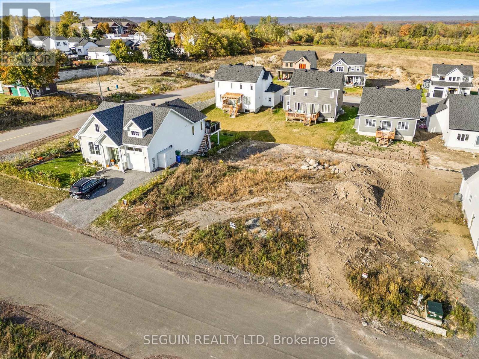 195 Higginson Street, Champlain, Ontario  K0B 1R0 - Photo 10 - X12461643