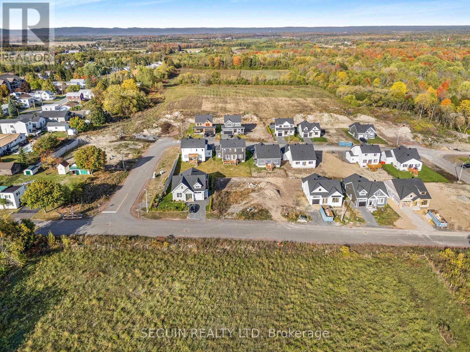 195 Higginson Street, Champlain, Ontario  K0B 1R0 - Photo 3 - X12461643