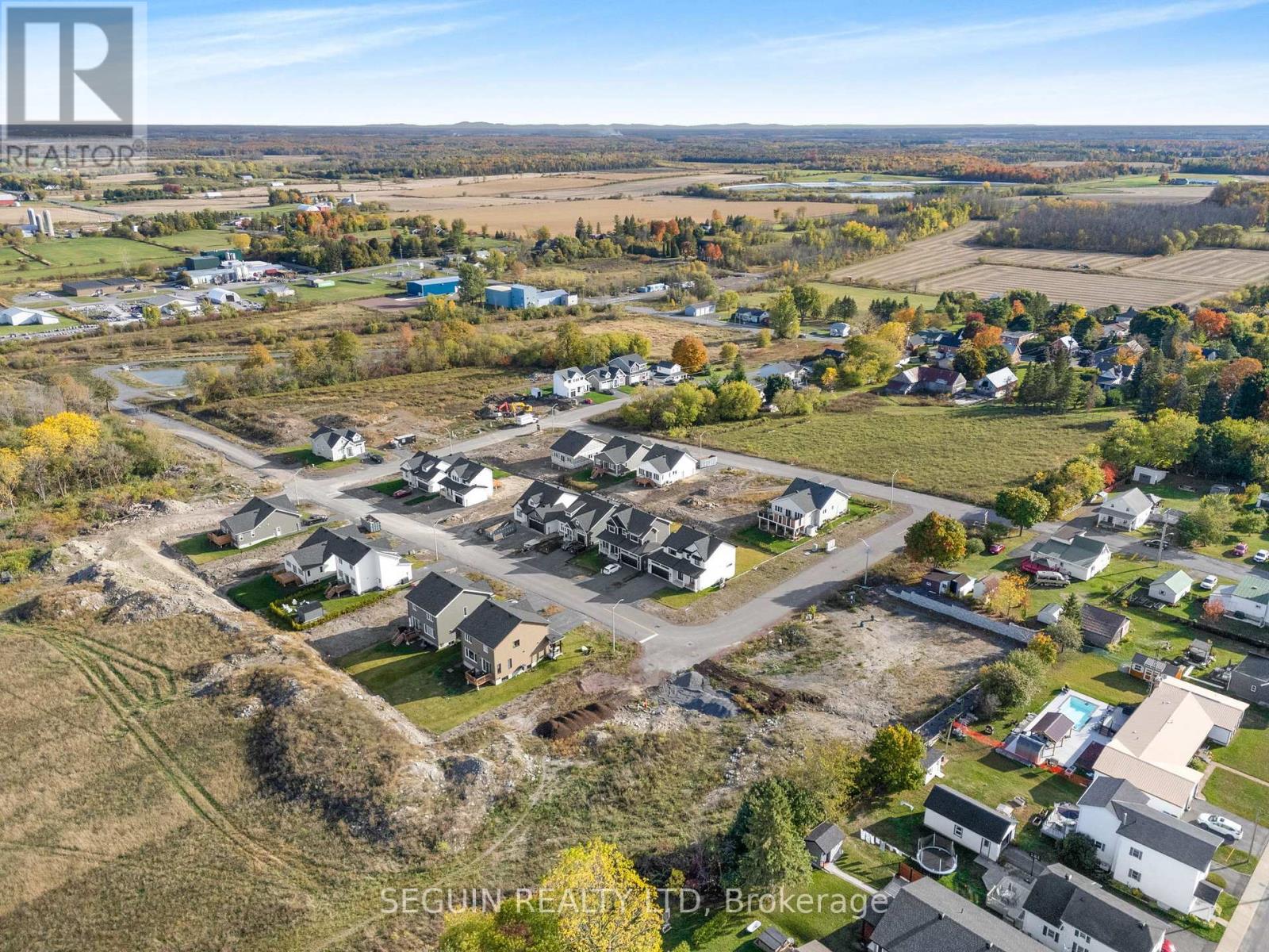 195 Higginson Street, Champlain, Ontario  K0B 1R0 - Photo 7 - X12461643