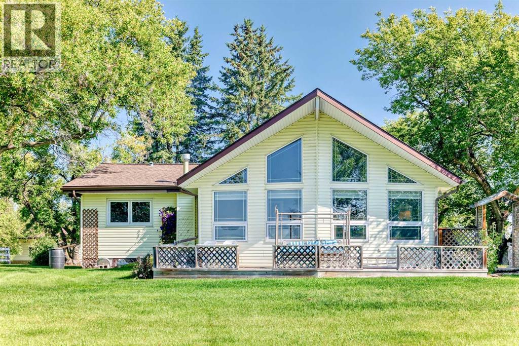 440042 Range Road 274, Rural Ponoka County, Alberta  T4J 1R4 - Photo 2 - A2245277