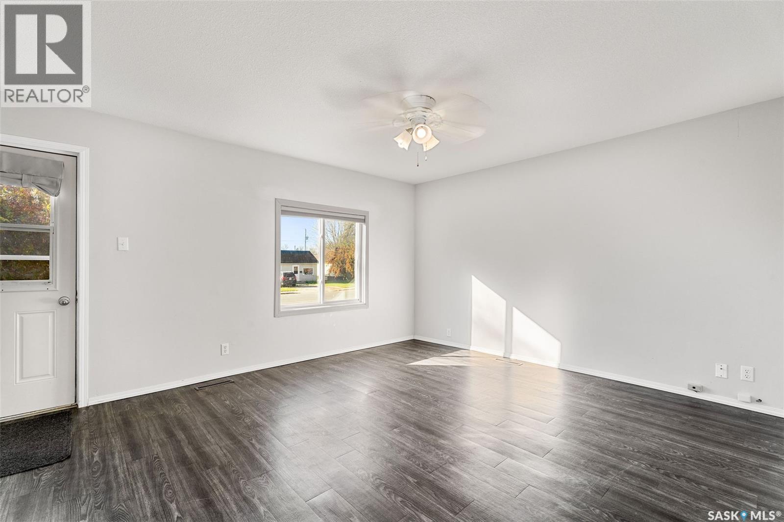 1478 1st Street E, Prince Albert, Saskatchewan  S6V 0E5 - Photo 3 - SK020767