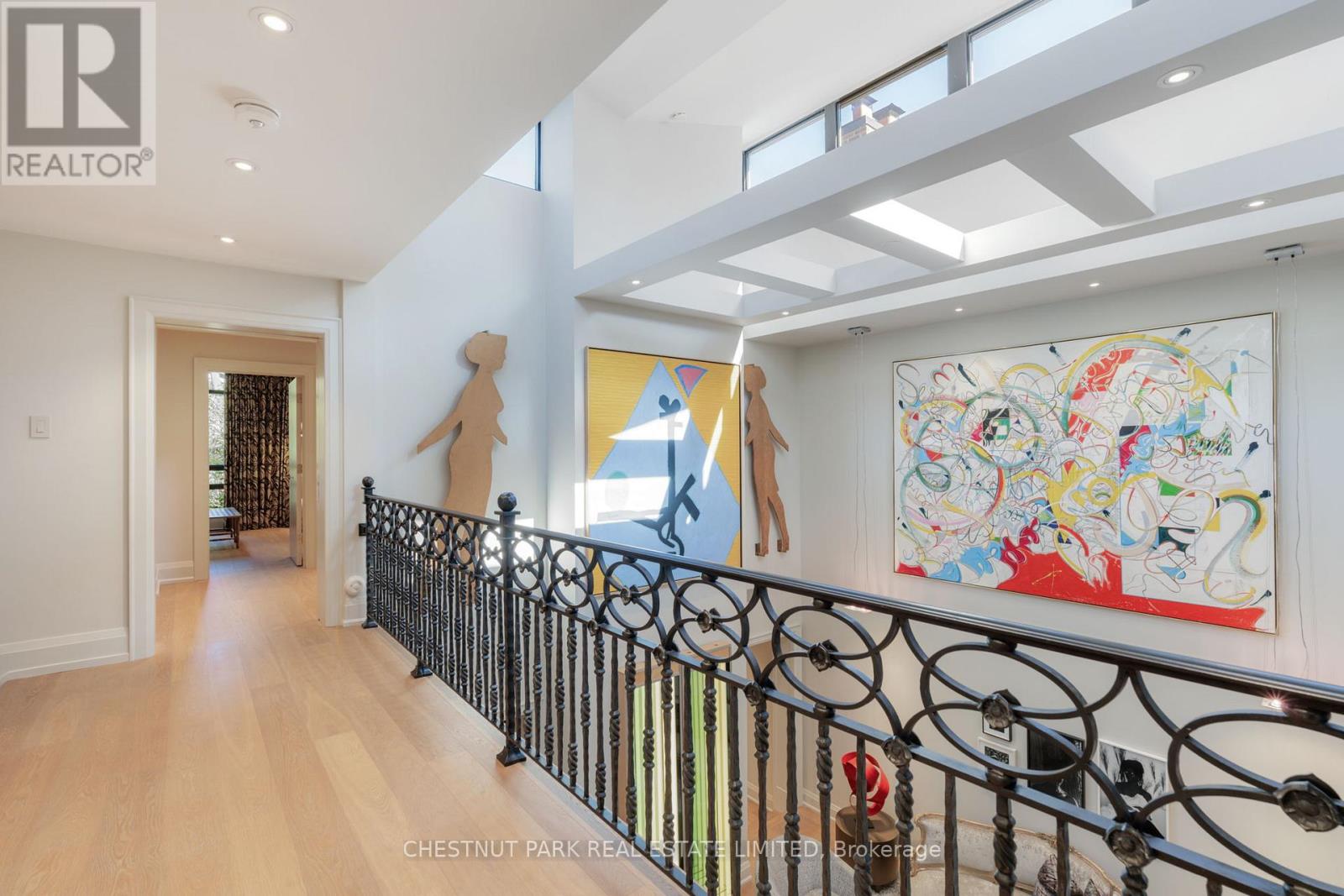 84 Oriole Road, Toronto, Ontario  M4V 2G1 - Photo 16 - C12461615