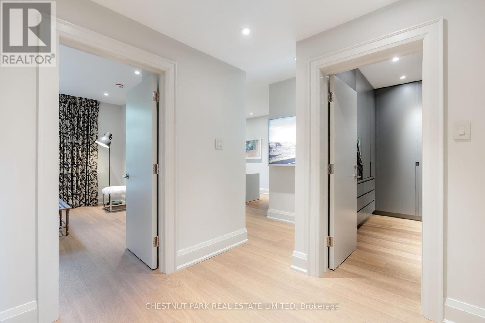 84 Oriole Road, Toronto, Ontario  M4V 2G1 - Photo 22 - C12461615
