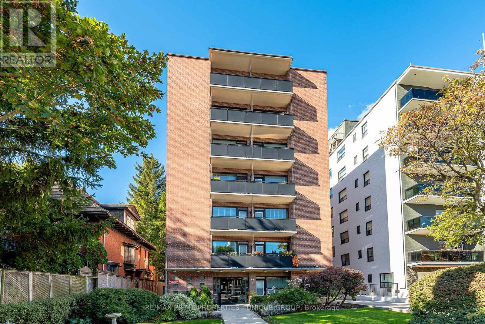 303 - 78 WARREN ROAD, Toronto, Ontario