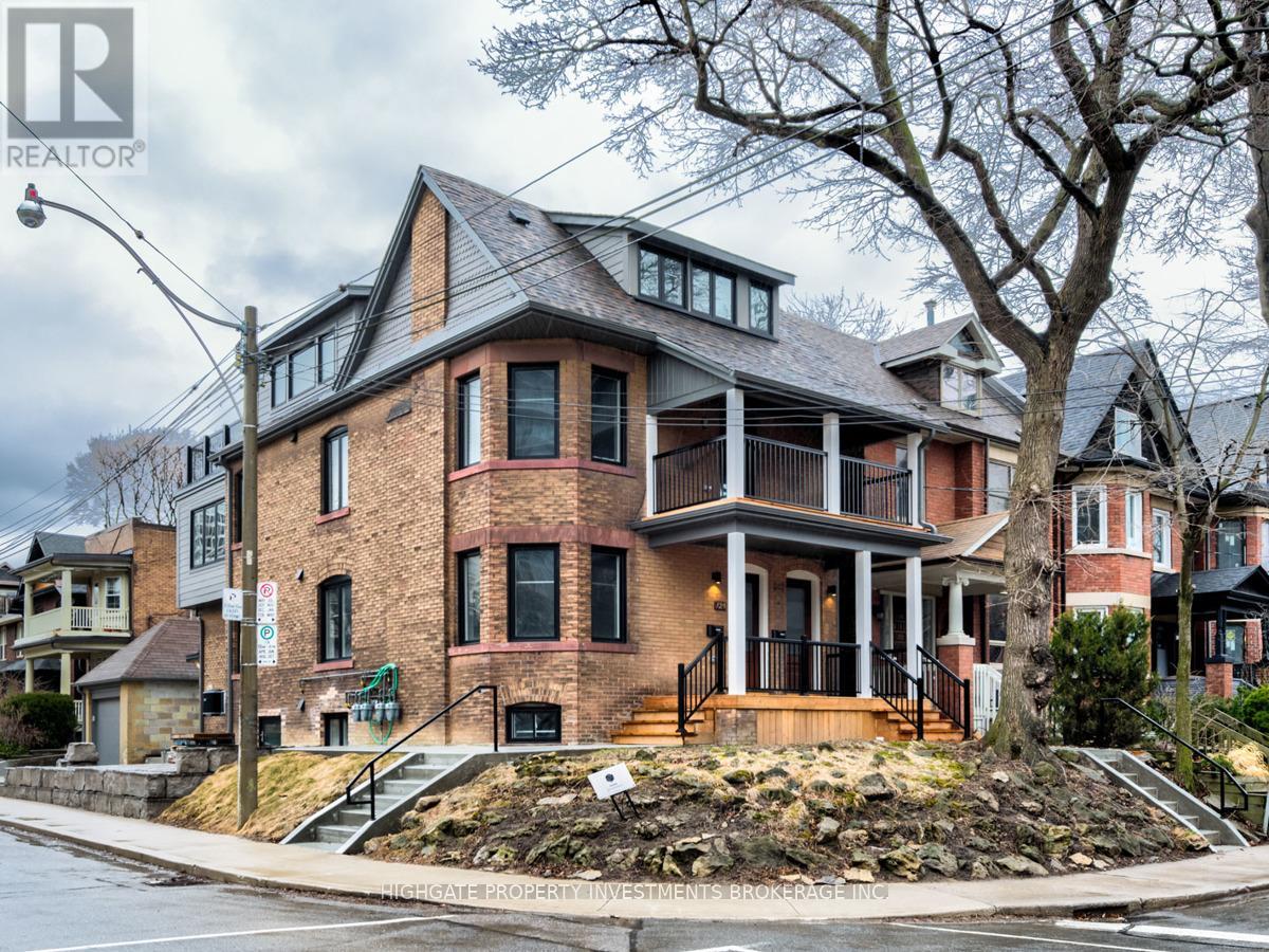 BASE - 129 HILTON AVENUE, Toronto, Ontario