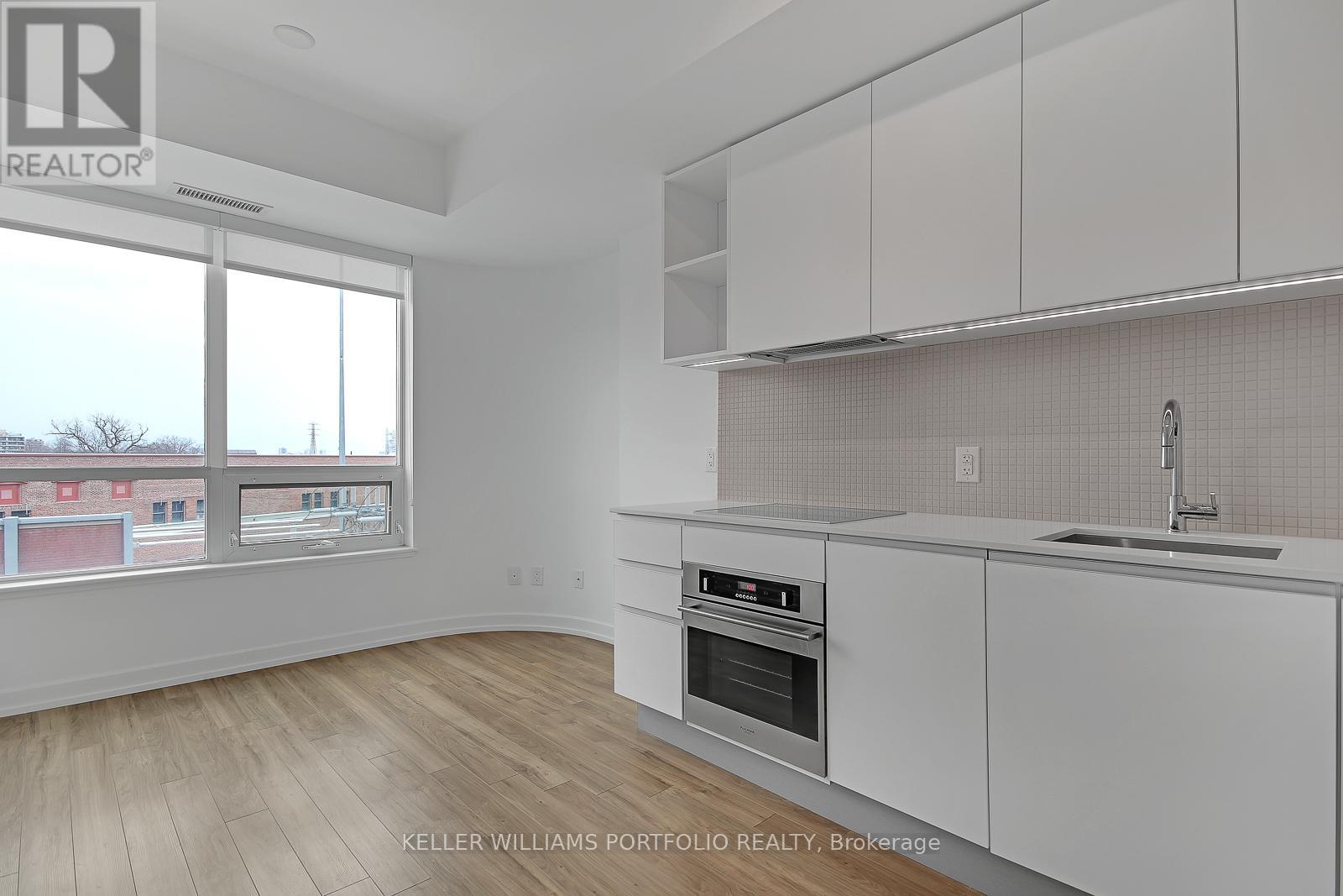 523 - 377 Madison Avenue, Toronto, Ontario  M4V 2W7 - Photo 12 - C12461631