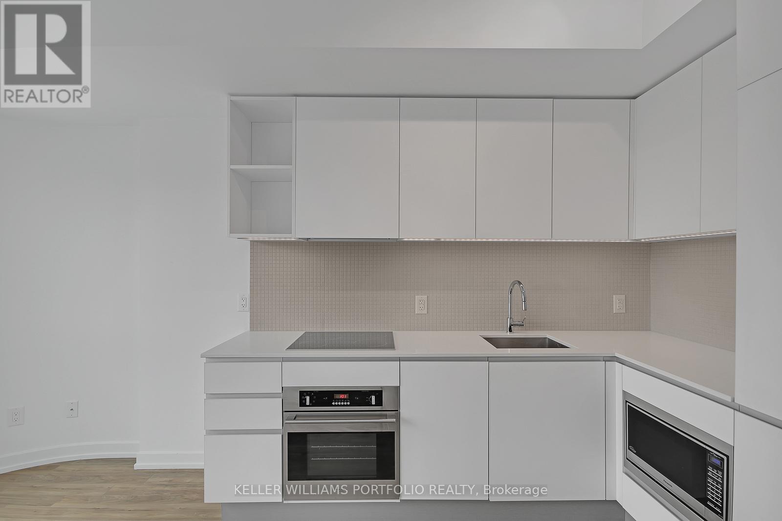 523 - 377 Madison Avenue, Toronto, Ontario  M4V 2W7 - Photo 15 - C12461631