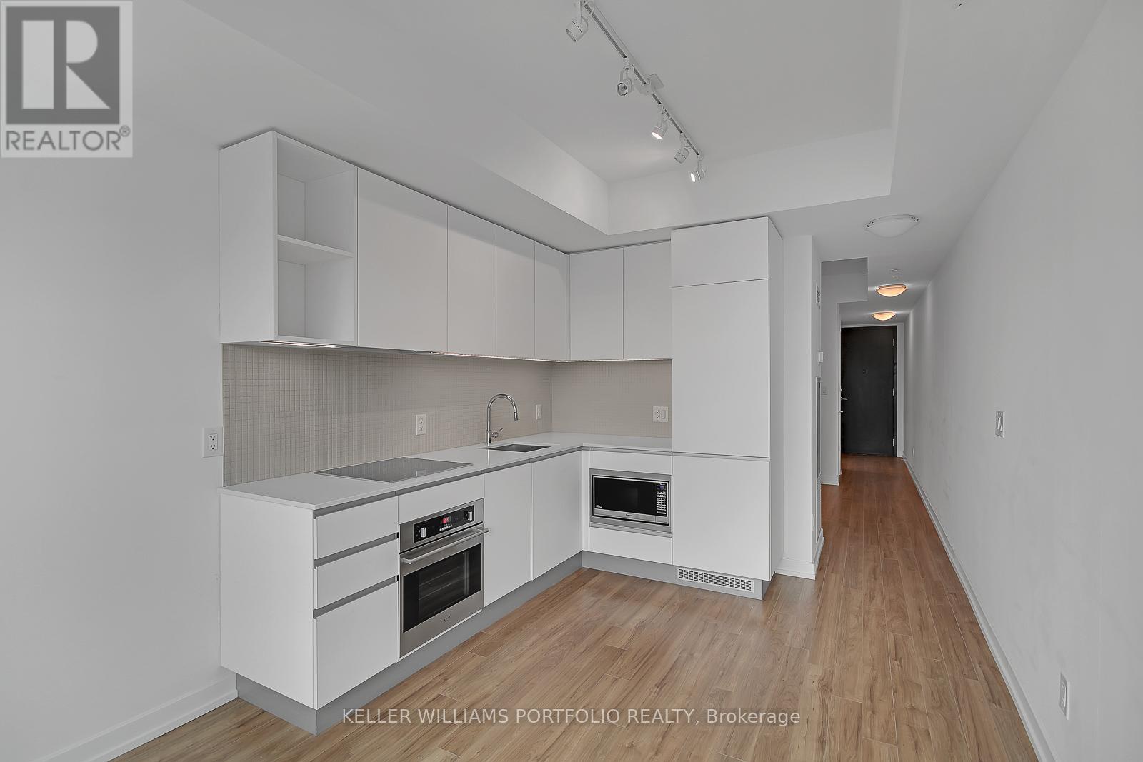 523 - 377 Madison Avenue, Toronto, Ontario  M4V 2W7 - Photo 16 - C12461631