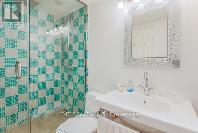 Th3 - 28 Admiral Road, Toronto, Ontario  M5R 2L5 - Photo 19 - C12461633