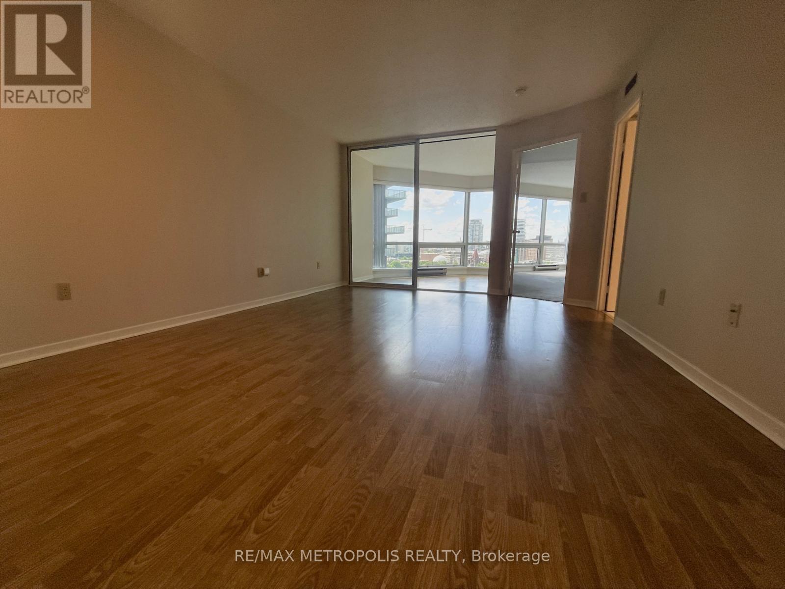 1718 - 1001 Bay Street, Toronto, Ontario  M5S 3A6 - Photo 9 - C12461659